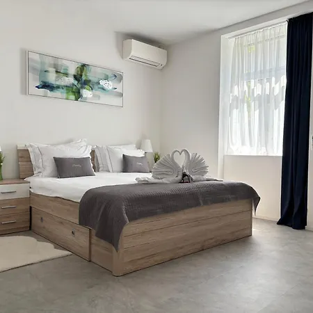 Riverside Apartament
