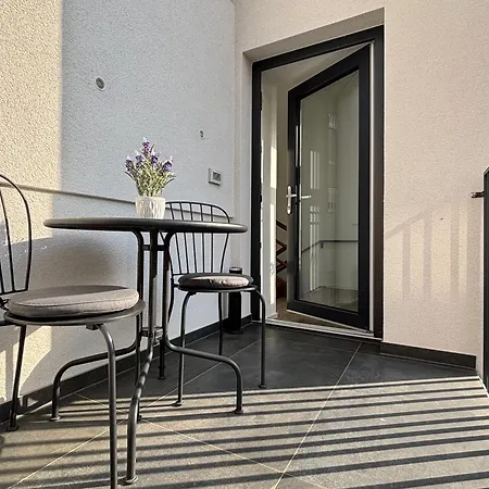 Apartament Riverside *